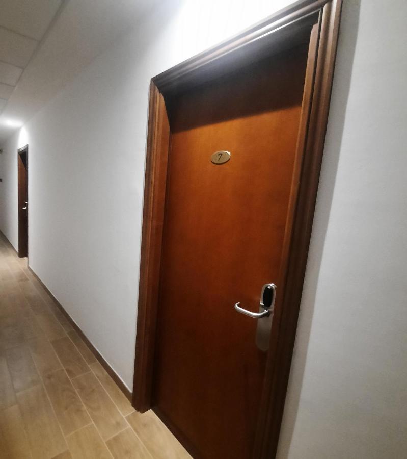 Hotel Porta Rivera Λ' Άκουιλα Εξωτερικό φωτογραφία