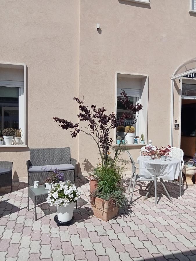 Hotel Porta Rivera Λ' Άκουιλα Εξωτερικό φωτογραφία