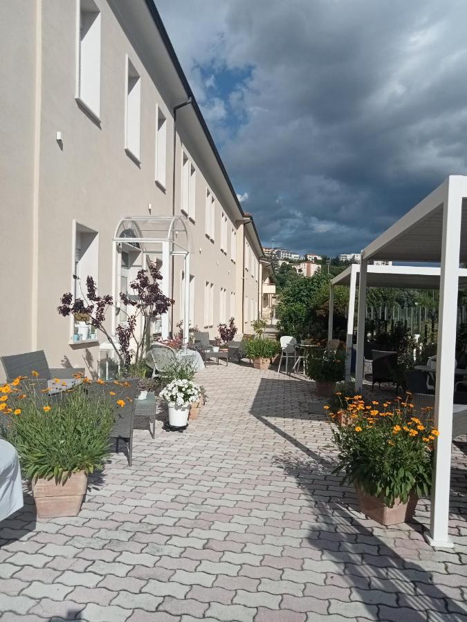 Hotel Porta Rivera Λ' Άκουιλα Εξωτερικό φωτογραφία