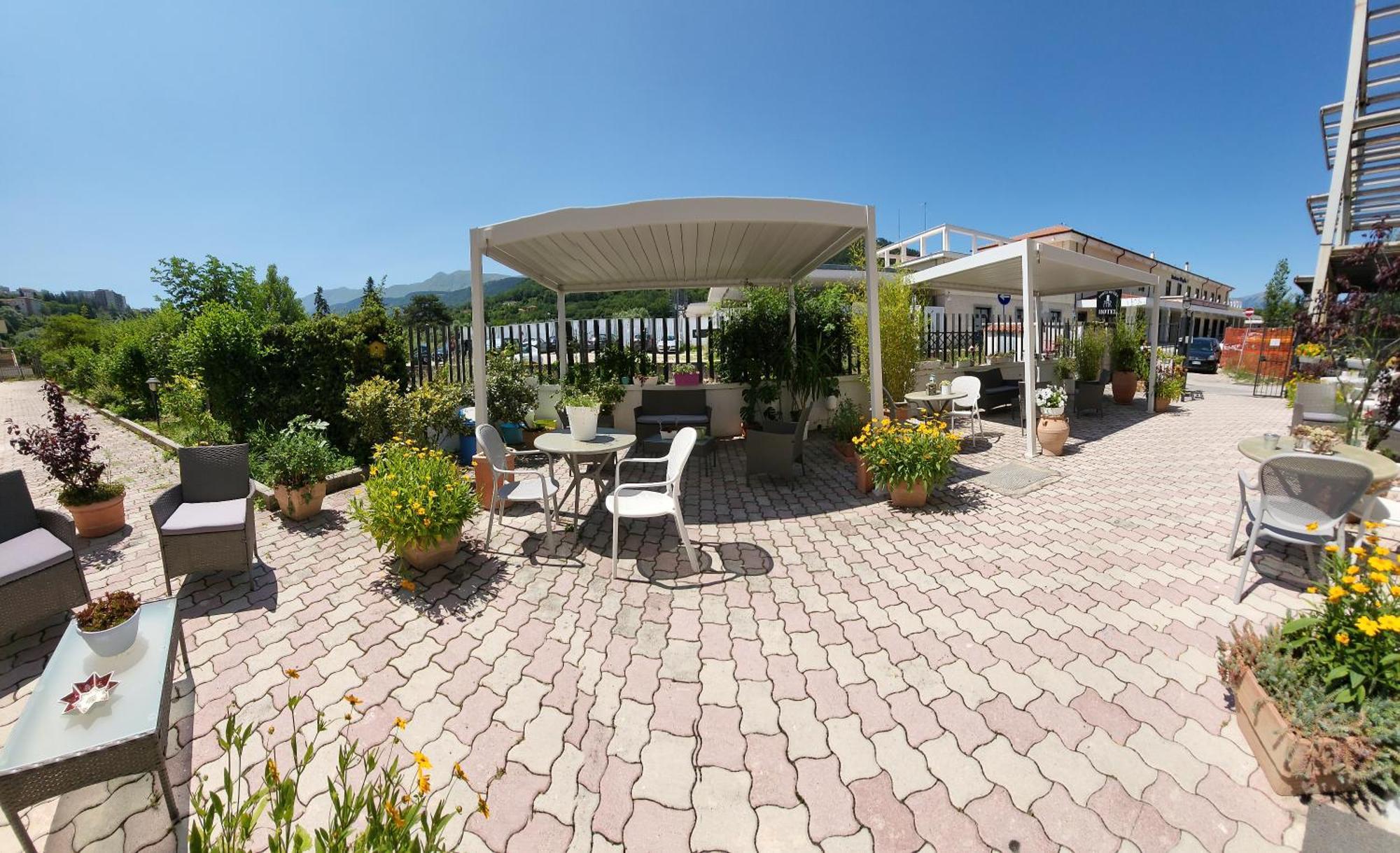 Hotel Porta Rivera Λ' Άκουιλα Εξωτερικό φωτογραφία